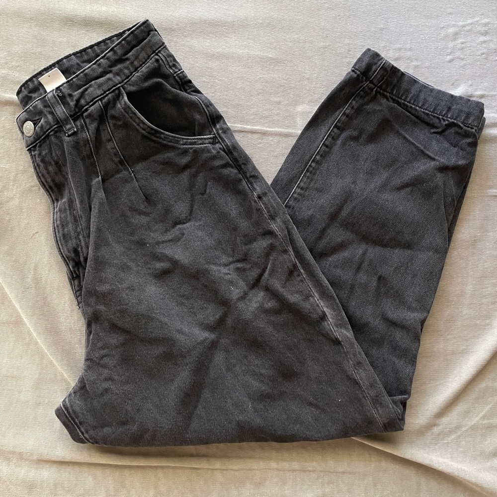 H&M Tapered Leg Black Jeans Size 4P